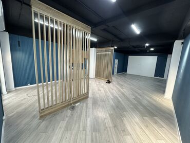 офис в аренду: Сдаю Офис, 90 м², В жилом комплексе, 1 линия, С отдельным входом, С отдельным сан узлом