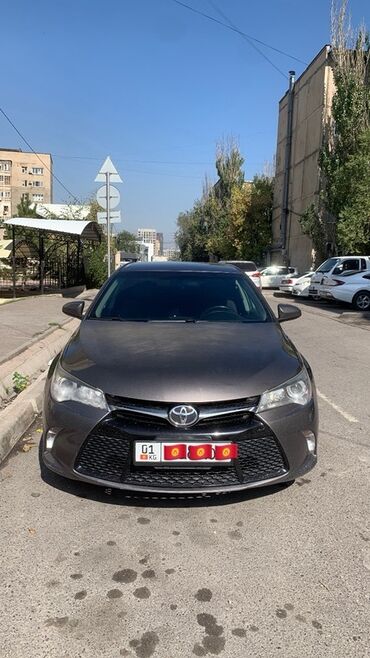 поворотник на авенсис: Toyota Camry: 2017 г., 2.5 л, Автомат, Бензин, Седан