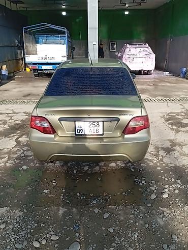 lexus es 2002: Daewoo Nexia: 2011 г., Механика, Бензин, Седан — 4