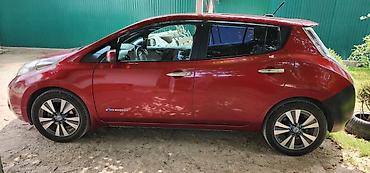 250: Nissan Leaf: 2013 г., Автомат, Электромобиль — 1