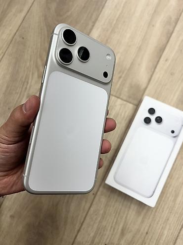 Apple iPhone: IPhone 17 Pro Max, Б/у, 256 ГБ, Белый, Зарядное устройство, Защитное стекло, Чехол, 99 % — 4