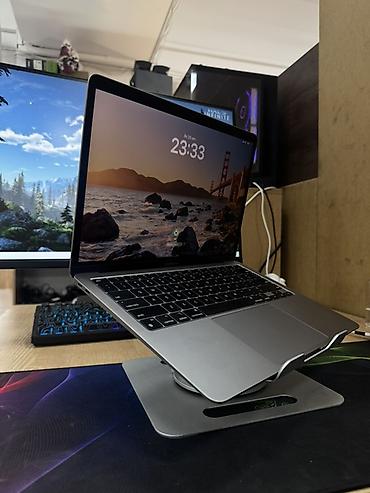 noutbuk: Apple MacBook Air 13 Чип: М1 Ram: 8gb Память: 256gb Гарантия: 6 мес — 2