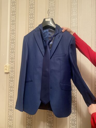 кожанный пиджак мужской: Костюм L (EU 40), цвет - Фиолетовый