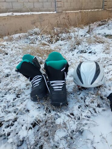 ботинки для сноуборда: Продаю шлем и ботинки для сноуборда женские 36 раз