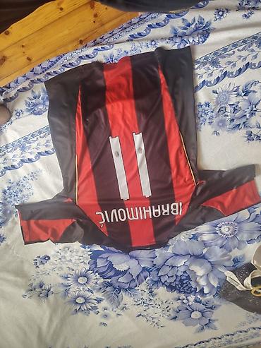 futbol koftaları: AC Milan futbol köynəyi – “Fly Emirates” sponsor loqolu, qara-qırmızı — 1