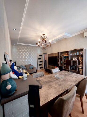 Köhnə tikili: Bakı, 7-ci mikrorayon, 2 otaqlı, Köhnə tikili, m. Azadlıq Prospekti, 50 kv. m — 2