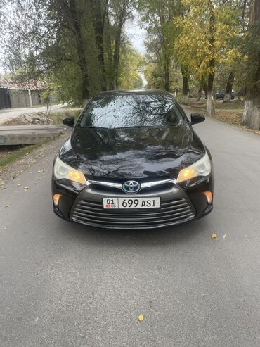 срочно продаю в связи с переездом: Toyota Camry: 2016 г., 2.5 л, Автомат, Гибрид, Седан