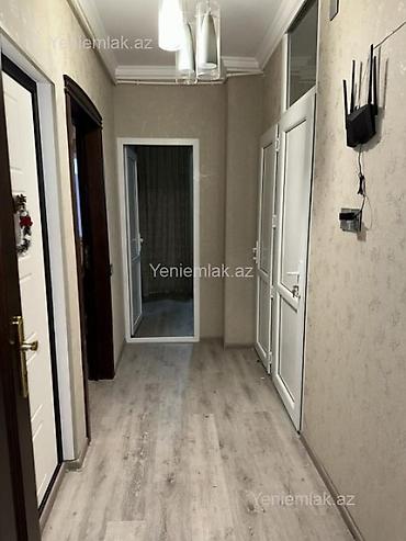 bineqedide: Kirayə ev verilir - Geniş və işıqlı otaq, böyük pəncərə və qalın — 9