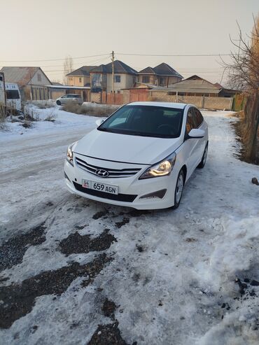 Hyundai: Hyundai Solaris: 2015 г., 1.5 л, Механика, Бензин, Седан