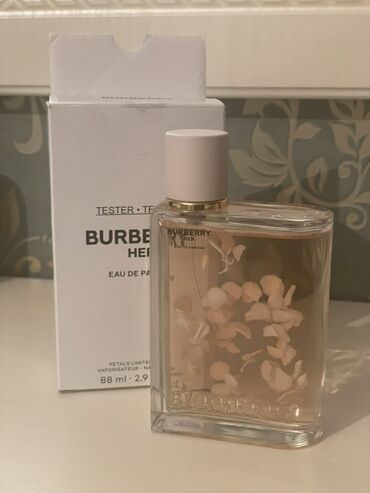 портер мусур: Burberry Her Eau de Parfum — тестер. Лимитированное издание Petals. -
