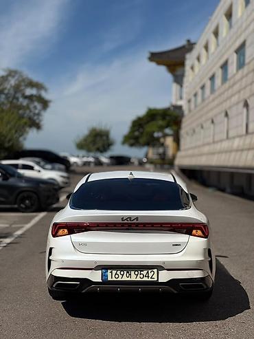 roewe erx5: Kia K5: 2021 г., Гибрид, Седан — 2