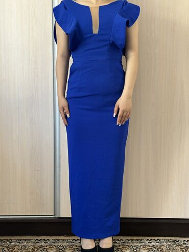 синее платье: Продаю платья одевали пару раз состояние платьев очень хорошое