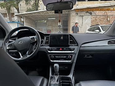личным авто: Hyundai Sonata: 2017 г., 2 л, Автомат, Бензин, Седан — 3