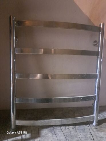 Ванны: Paslanmayan poladdan dəsmal qurutma/radiator (divar tipli) -