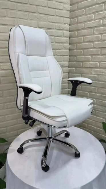 Ofis və oyun kresloları: Yeni, Təkərli, Qolları tənzimlənir, Dəri -da lalafo.az — 5 Ofis və oyun kresloları: Yeni, Təkərli, Qolları tənzimlənir, Dəri — 5