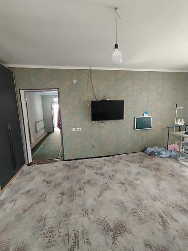 Продажа коттеджей и домов: Срочно продается дом! Продается жилой дом на участке 5 соток. Вторая — 8