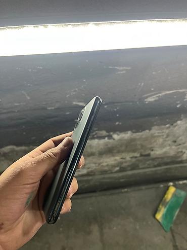 apple adaptor: IPhone 11 Pro, 64 GB, Matte Midnight Green, Face ID — 2