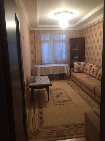 Uzunmüddətli kirayə mənzillər: Bakı, 3 otaqlı, Köhnə tikili, 110 kv. m