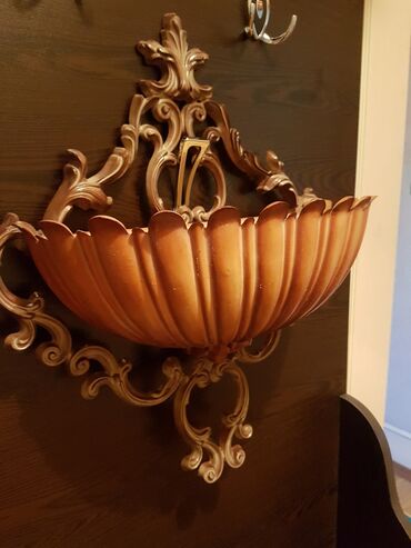 Digər ev dekoru: Aksesuar. Divar üçün. Təzə. Plastmas. Ölçüsü- 52 × 45 sm. Qiyməti - — 2