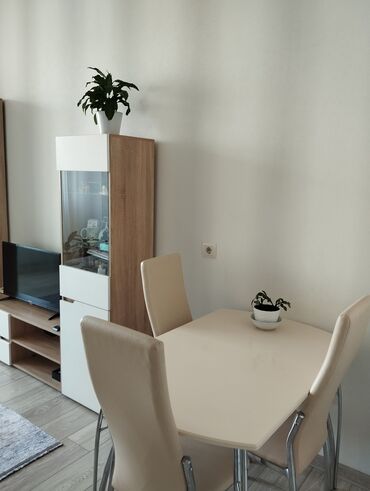 квартира в балыкчы: 2 комнаты, Собственник, Без подселения, С мебелью полностью