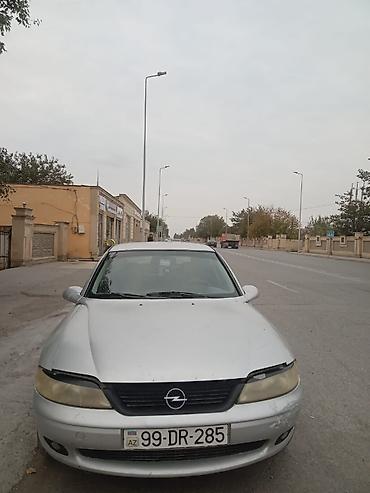 opel omega b: Opel Vectra: 1.8 l | 2000 il 2 km Sedan — 10