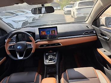 лабо машина: BYD E2: 2021 г., Автомат, Электромобиль, Кроссовер — 5