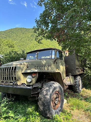 ural satılır: Ural 4320 satılır. TƏCİLİ SATİLİR Maşın işlək vəziyyətdədir. Üzərində — 3
