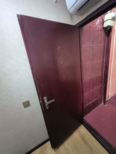 demir qapilar ikinci el: Dəmir qapı satılır,əla vəziyyətdədir