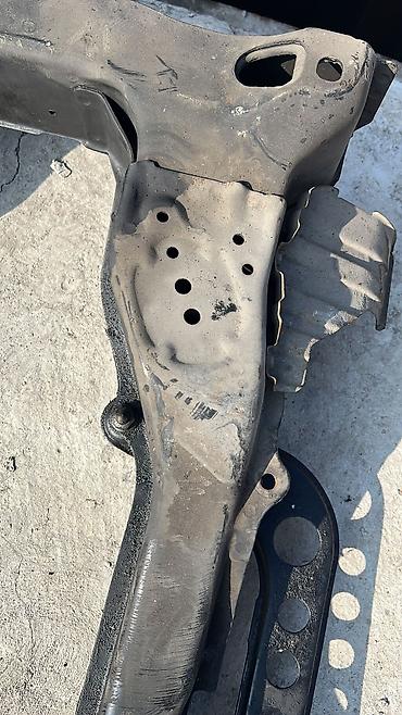 Другие детали ходовой части: Передняя балка на 210 211220 . спринтер 902 с японии почти новые — 13