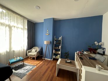 Otaqların uzunmüddətli kirayəsi: Günlük aylıq saatlıq otaqlar ofis icarə verilir. Həm təlim həm görüş — 3