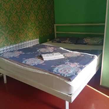 1 комнатная квартира на сутки в оше: 1 бөлмө, Душ кабинасы, Жаздык, жууркан-төшөк каптары, Кондиционер