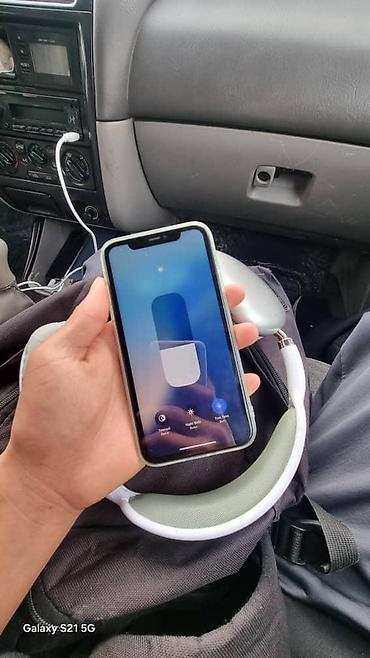 Apple iPhone: IPhone 11, Б/у, 64 ГБ, Голубой, Чехол, 76 % — 1