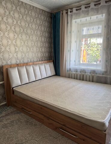 детская кровать двухместная: Двуспальная кровать б/у состояние отлично 
Цена 10000 тысяч