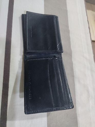 mirvari reng: Tommy Hilfiger kişi pulqabısı – qara rəng, klassik ikiqat — 2