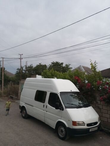 99 masin: Ford Transit: 2.5 l | 1997 il | 596400 km Mikroavtobus