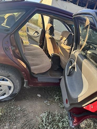 рулевой гур: Mazda 626: 1994 г., 2 л, Механика, Бензин, Лифтбек — 9