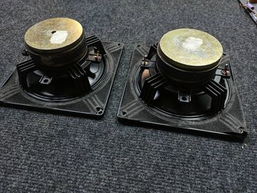 Zvučnici i stereo sistemi: Basevi heco kockasti 6 oma Dimenzija 167 x 167 mm Za ugradnu rupu — 2