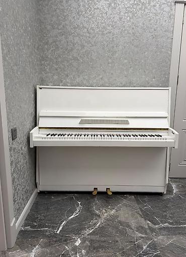 dj controller az: Ağ rəngli akustik up-right piano Xüsusiyyətlər: - 88 klavişli tam — 1