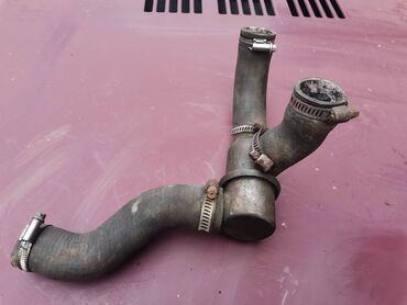 Auto delovi: Termostat sa crevima Lada 21213,21214 Niva br.2. Polovno, očuvano — 8