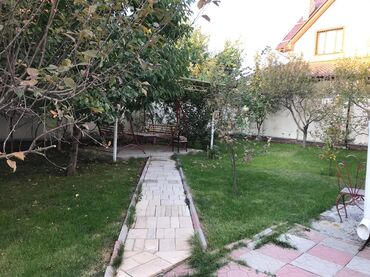 Долгосрочная аренда домов: 300 м², 6 комнат — 4