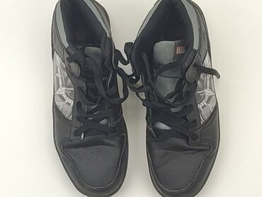 czarne bluzki ażurowe: Sneakers for women, 39, condition - Good