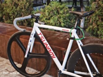 камеры для велосипедов: Шоссейный велосипед, Tsunami, Рама M (156 - 178 см), Б/у