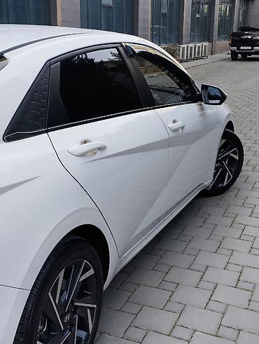 castrol 5w40: Hyundai Elantra: 1.5 l | 2024 il Sedan — 3