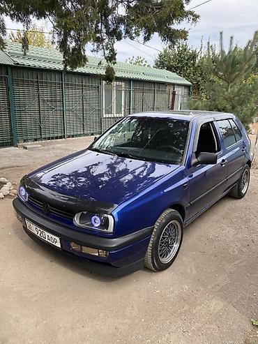 Volkswagen: Volkswagen Golf: 1994 г., 1.6 л, Механика, Бензин, Хэтчбэк — 7