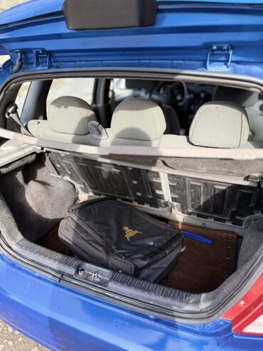 Chevrolet: Chevrolet Aveo: 2005 г., 1.4 л, Механика, Бензин, Хэтчбэк — 3