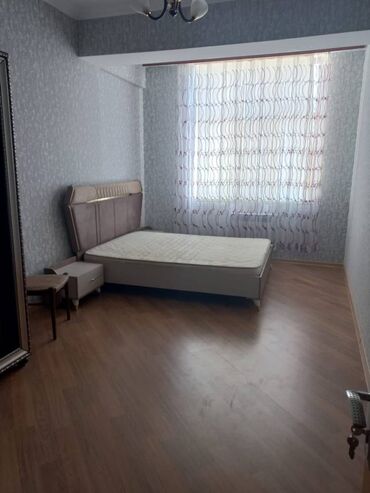 Uzunmüddətli kirayə mənzillər: Səbail rayonu, 20-ci sahədə Socarin binasında 18 mərtəbəli binanın — 6