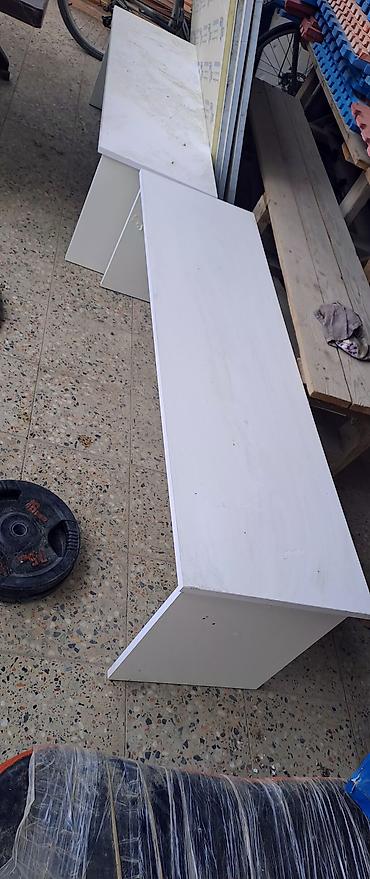 beton panel satisi: Ağ rəngli skamya/oturacaq dəyərindən aşağı satırıq. 5 ədəd var - — 3