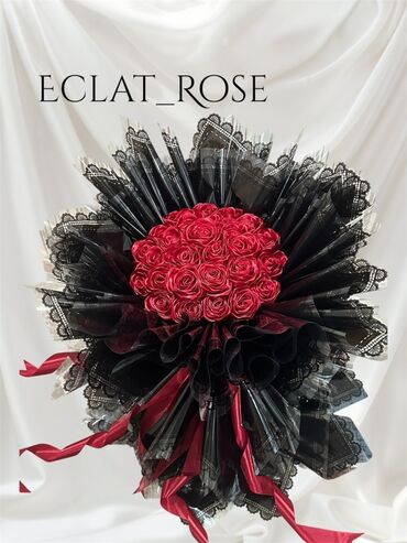 ZX: Gül buketləri – ECLAT_ROSE dizaynı - Tərkib: sıx şəkildə yığılmış