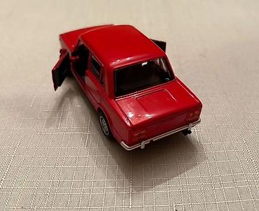 model masin: Məhsul: Kolleksiya üçün miqyaslı metal model avtomobil - Model — 3