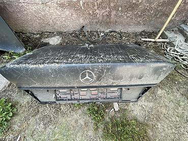 фара l405: Капот и крышка багажника Mercedes-Benz (эмблема на багажнике) — 3